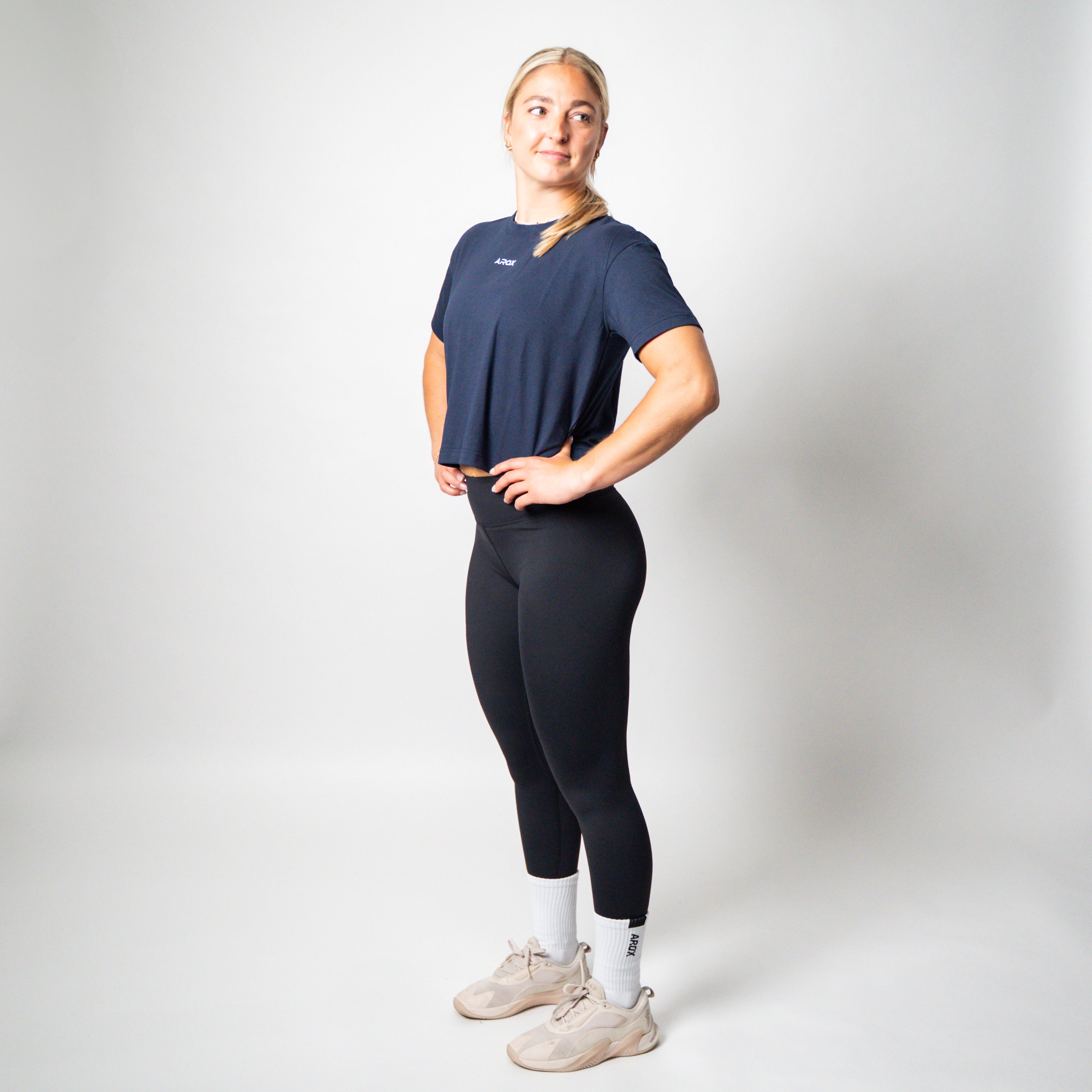 Women's sportstech box crop t-shirt brown