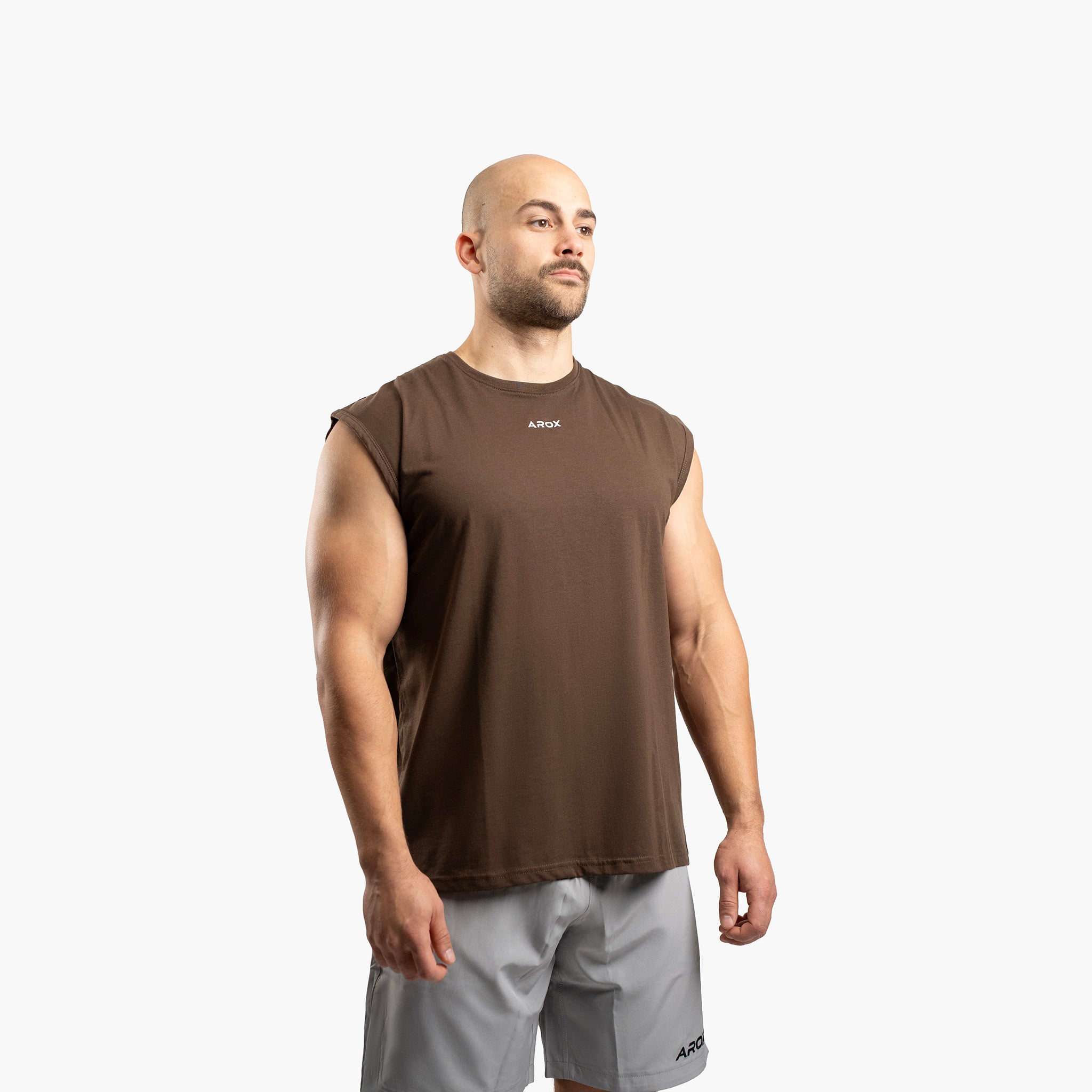 SportsTech men no sleeve (Mörkbrun)